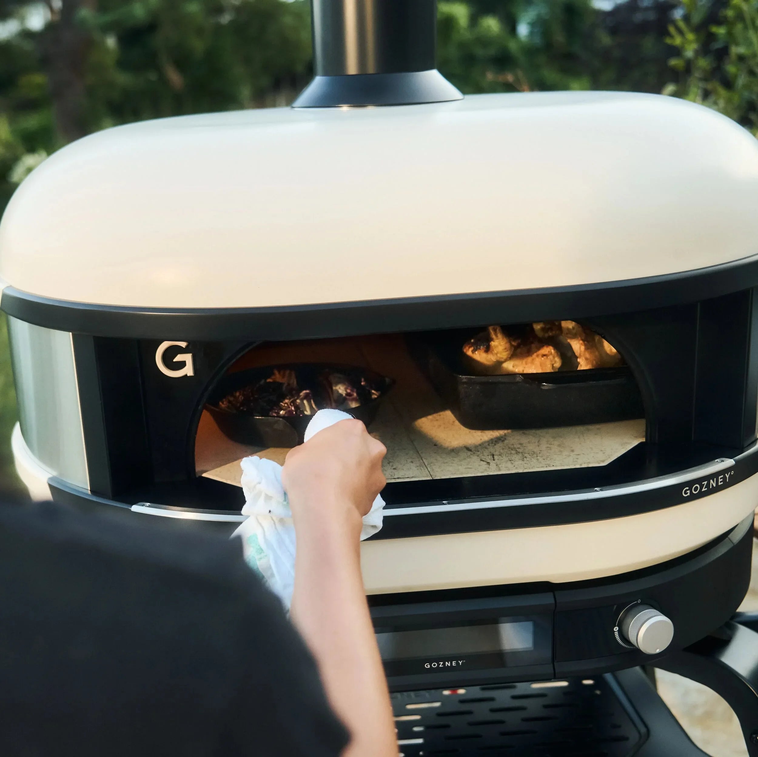 Gozney Dome Gen 2 Bone Dual Fuel Freestanding Outdoor Pizza Oven | Novaselectes