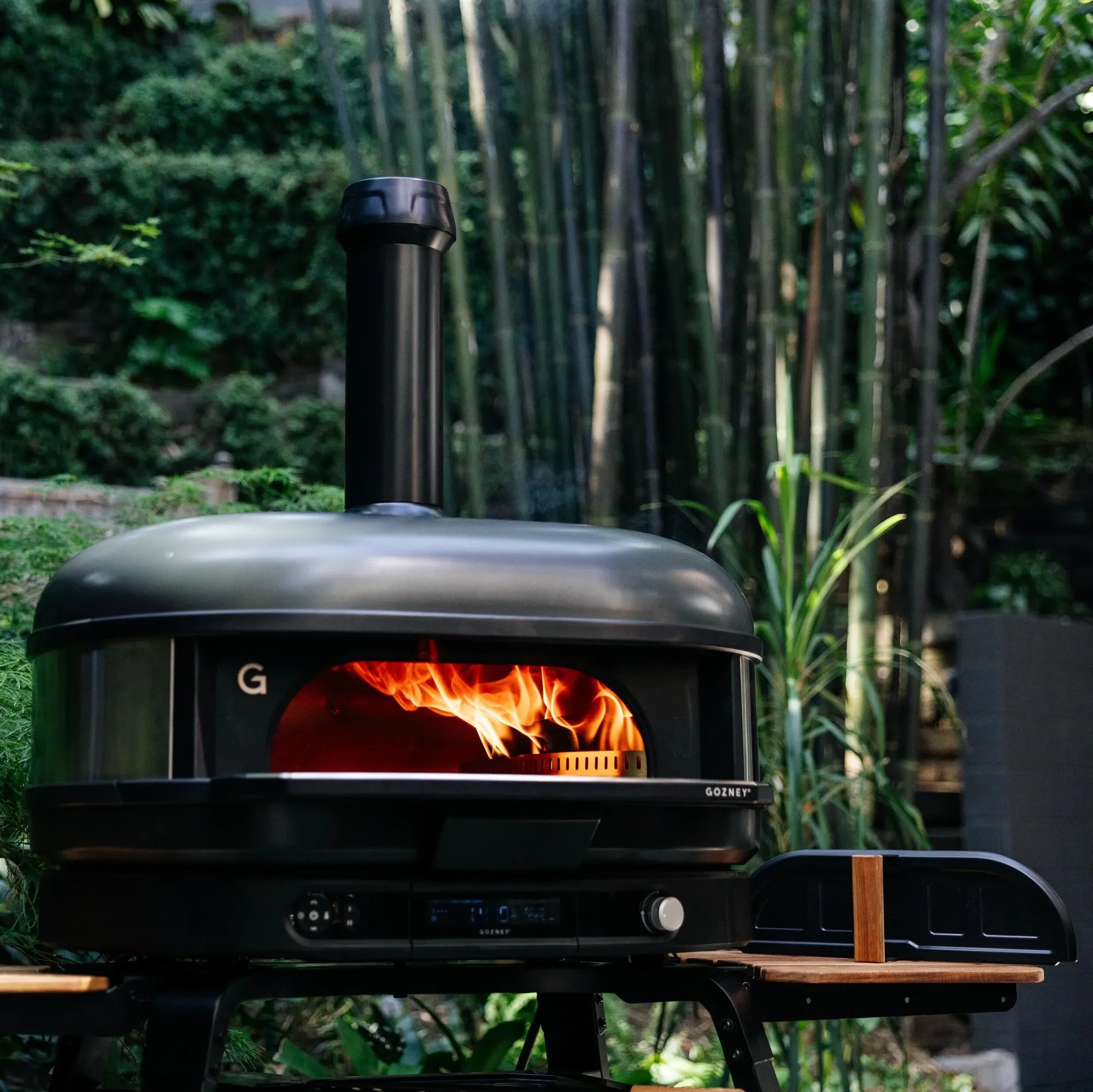 Gozney Dome XL Gen 2 Off-Black Dual Fuel Freestanding Outdoor Pizza Oven | Novaselectes