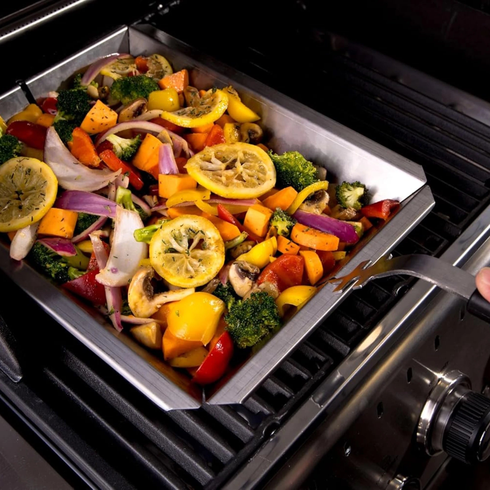 Broil King Shelf Insert Wok | Novaselectes