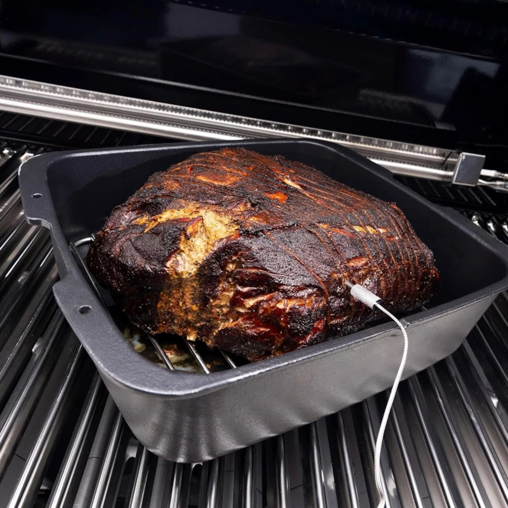Broil King Cast Iron Dutch Oven Roaster | Novaselectes