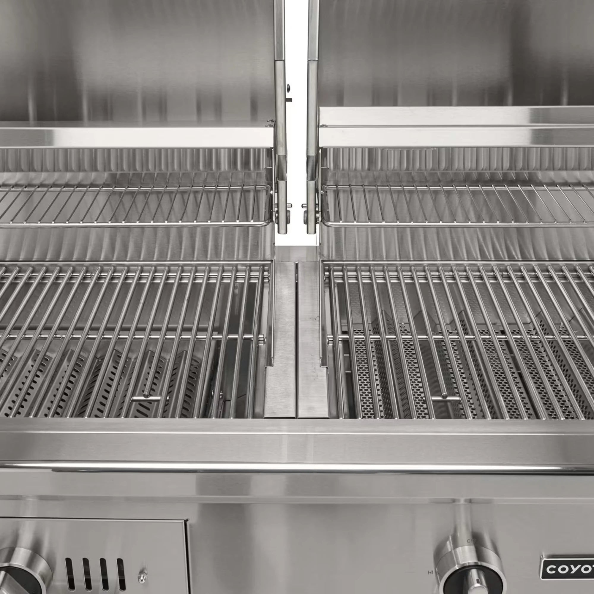 Coyote 50-Inch Built-In Gas/Charcoal Hybrid Grill | Novaselectes