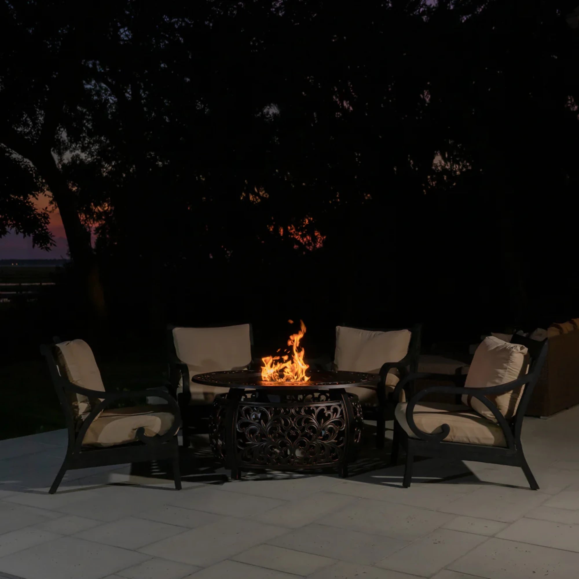Well Traveled Living Toulon Oval Aluminum Propane Fire Pit | Novaselectes