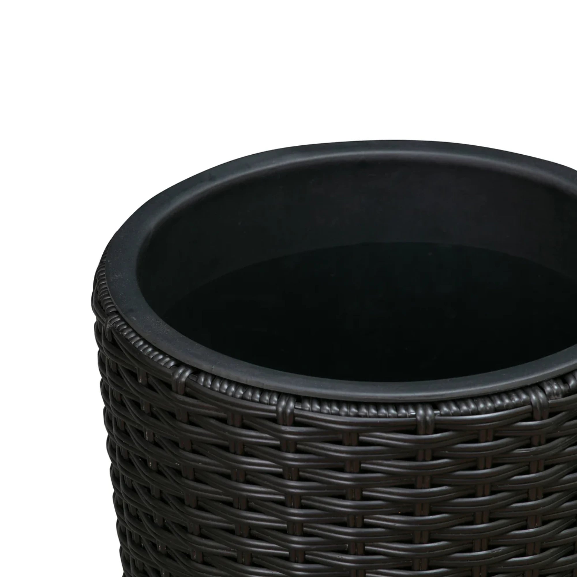Well Traveled Living Noah Round Wicker Planter 2-piece Set in Black | Novaselectes