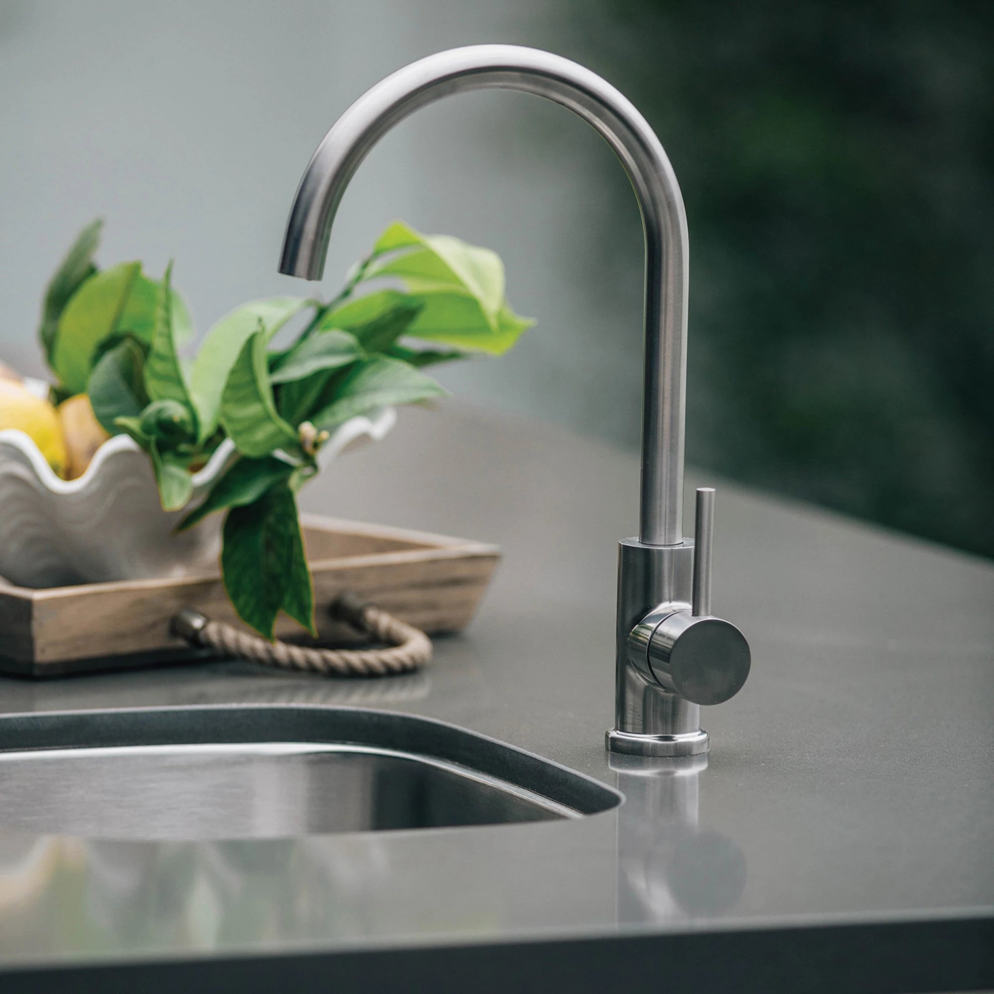 Summerset 19x15-Inch Undermount Sink | Novaselectes