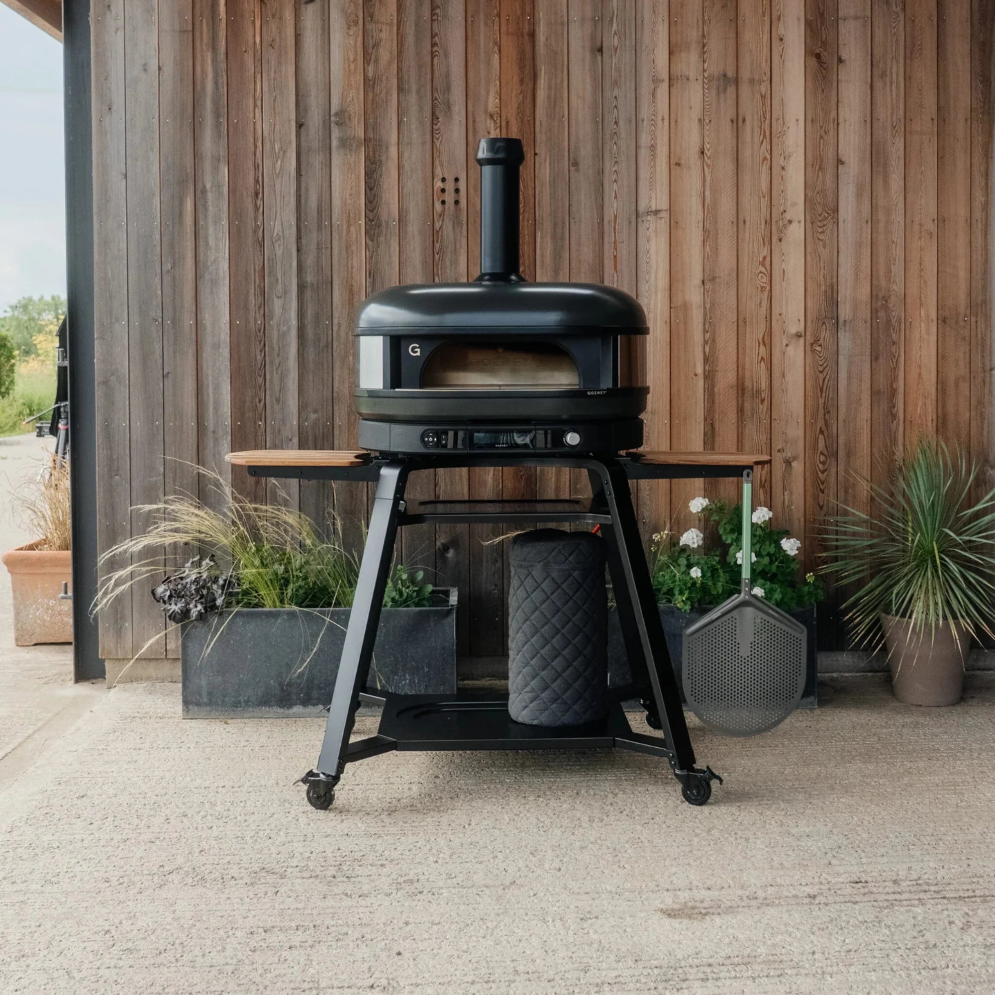 Gozney Dome XL Gen 2 Off-Black Dual Fuel Freestanding Outdoor Pizza Oven Essentials Bundle | Novaselectes