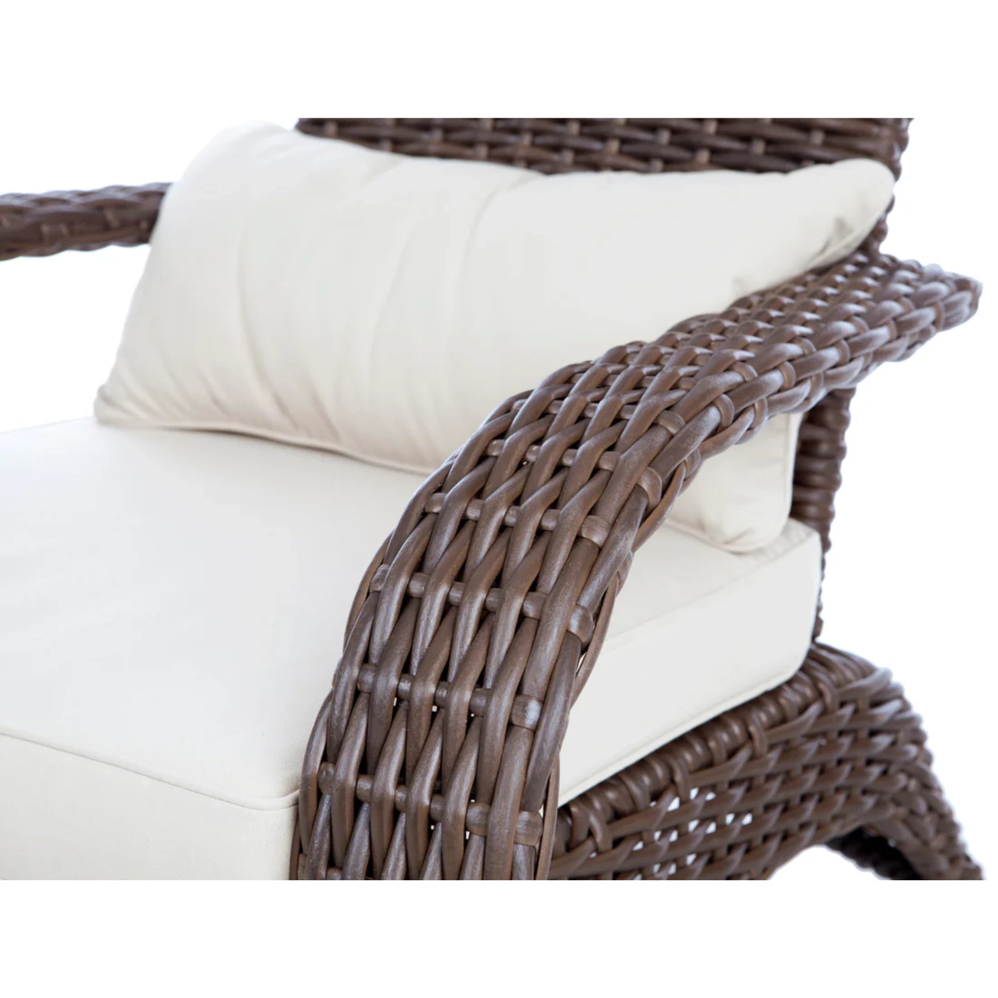Well Traveled Living Deluxe Coconino Wicker Chair | Novaselectes