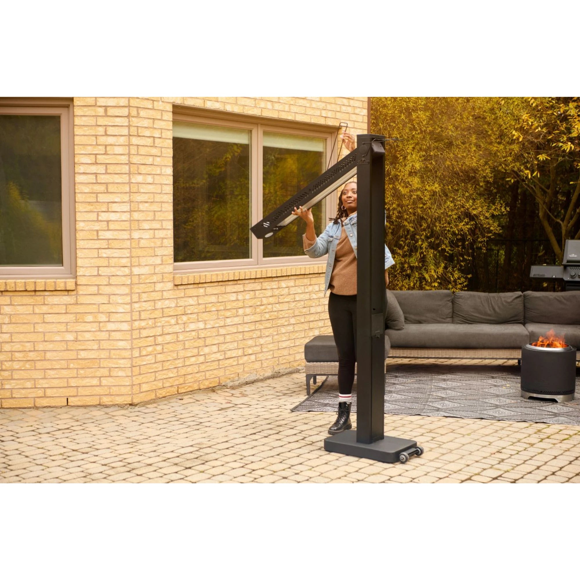 Napoleon Phantom Freestanding Outdoor Electric Infrared Heater | Novaselectes