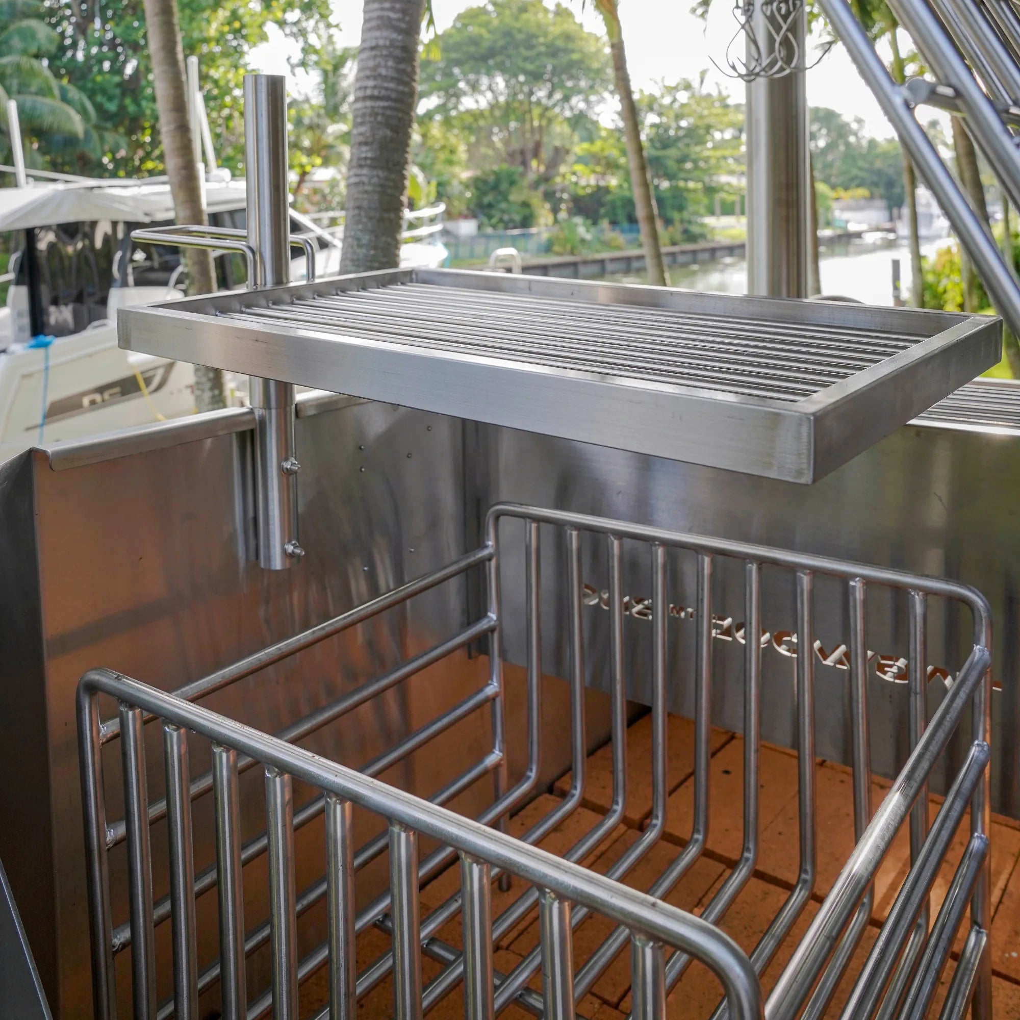 Tagwood BBQ12SS Argentine Santa Maria Stainless Steel Charcoal Grill | Novaselectes