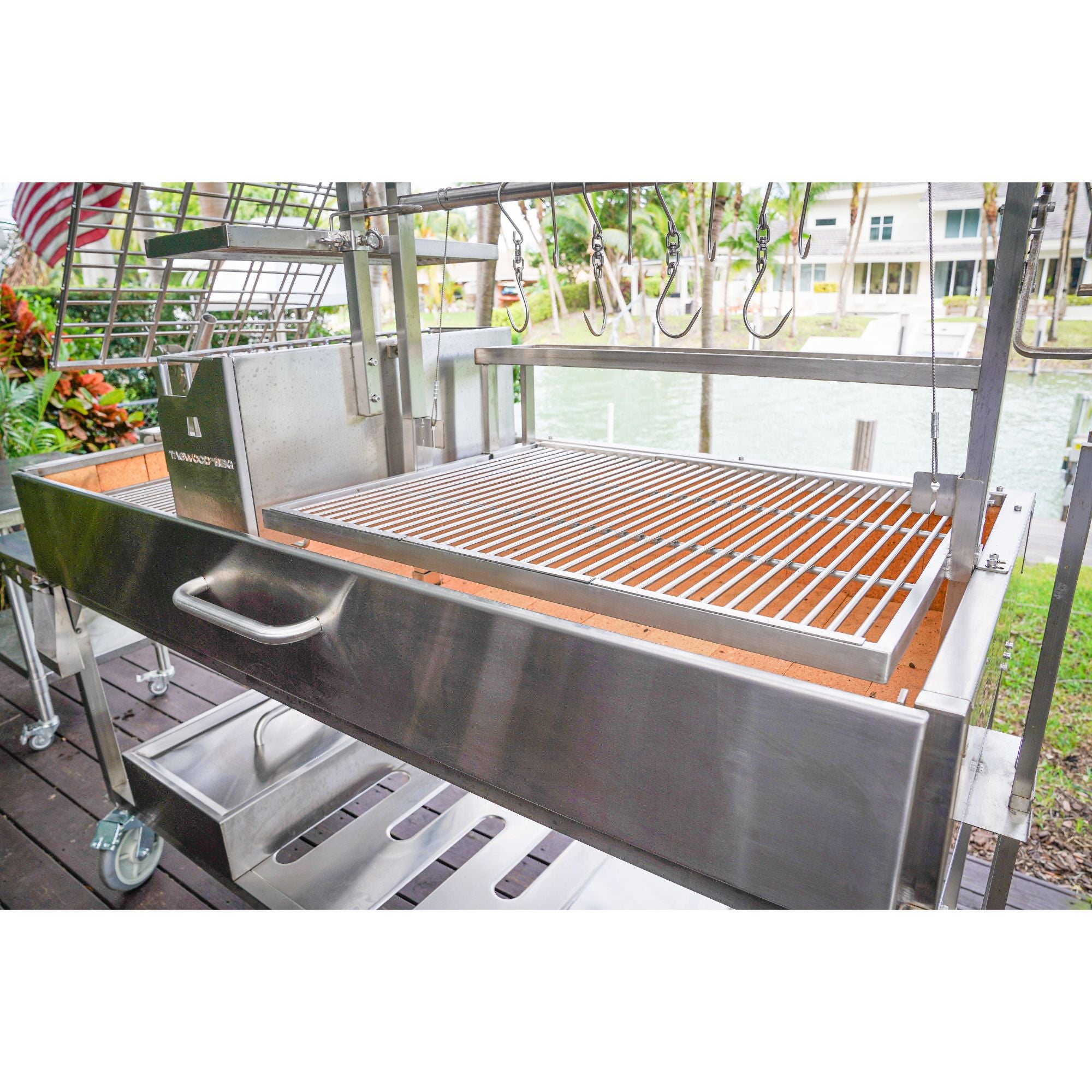 Tagwood BBQ26SS Argentine Wood Fire & Charcoal Freestanding Grill | Novaselectes