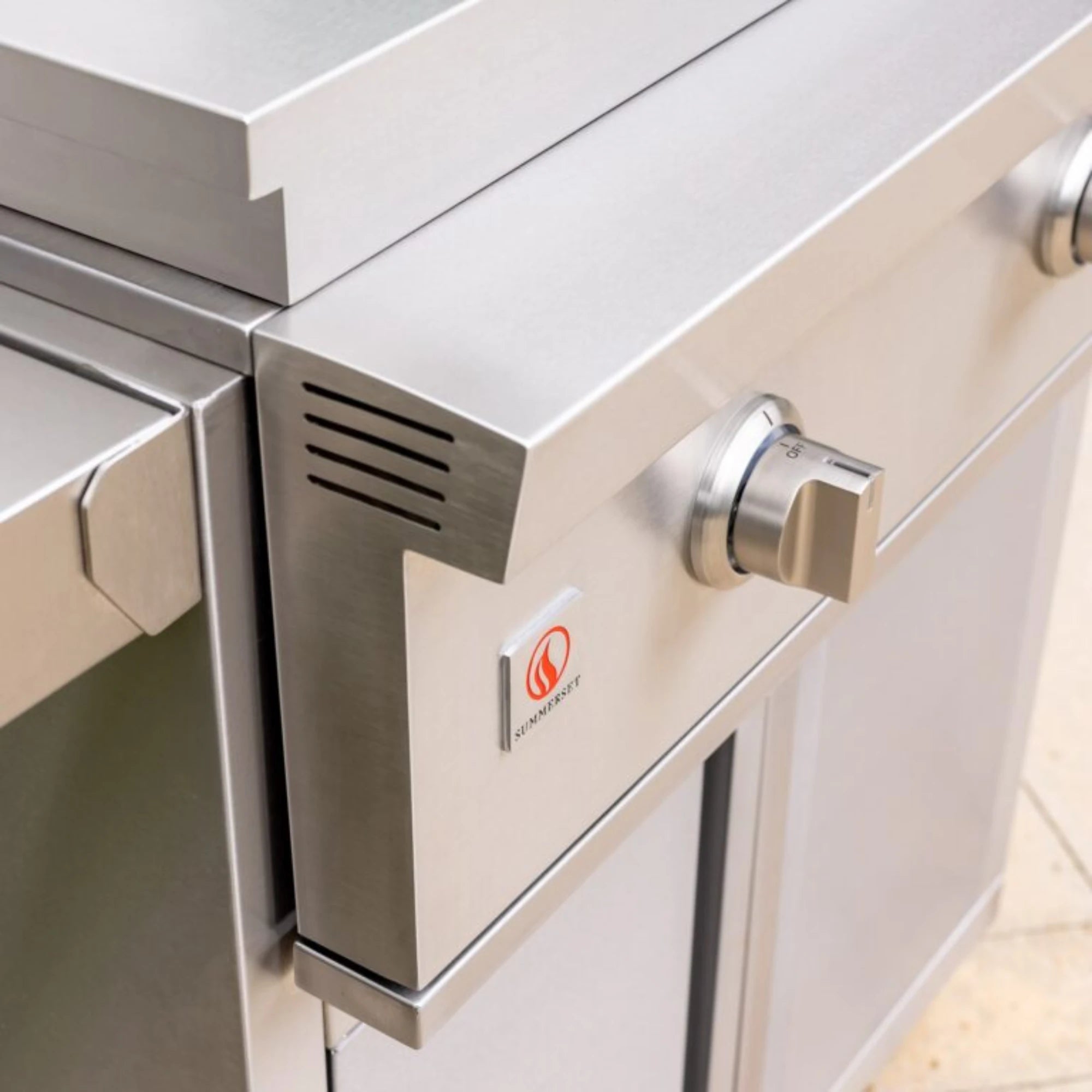 Summerset Pro 30-Inch Built-In Gas Griddle | Novaselectes