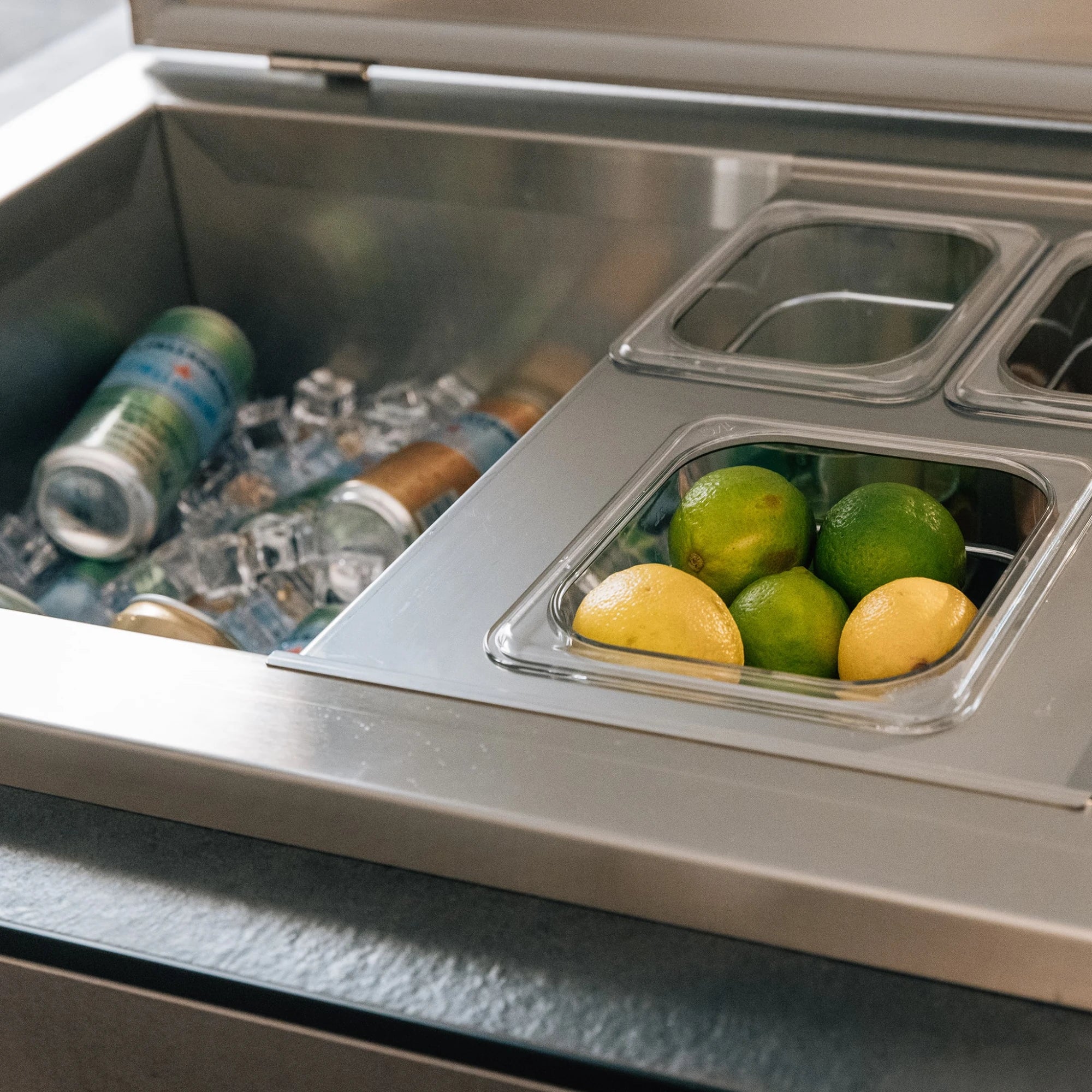 Summerset 28x21-Inch Drop-In Cooler | Novaselectes