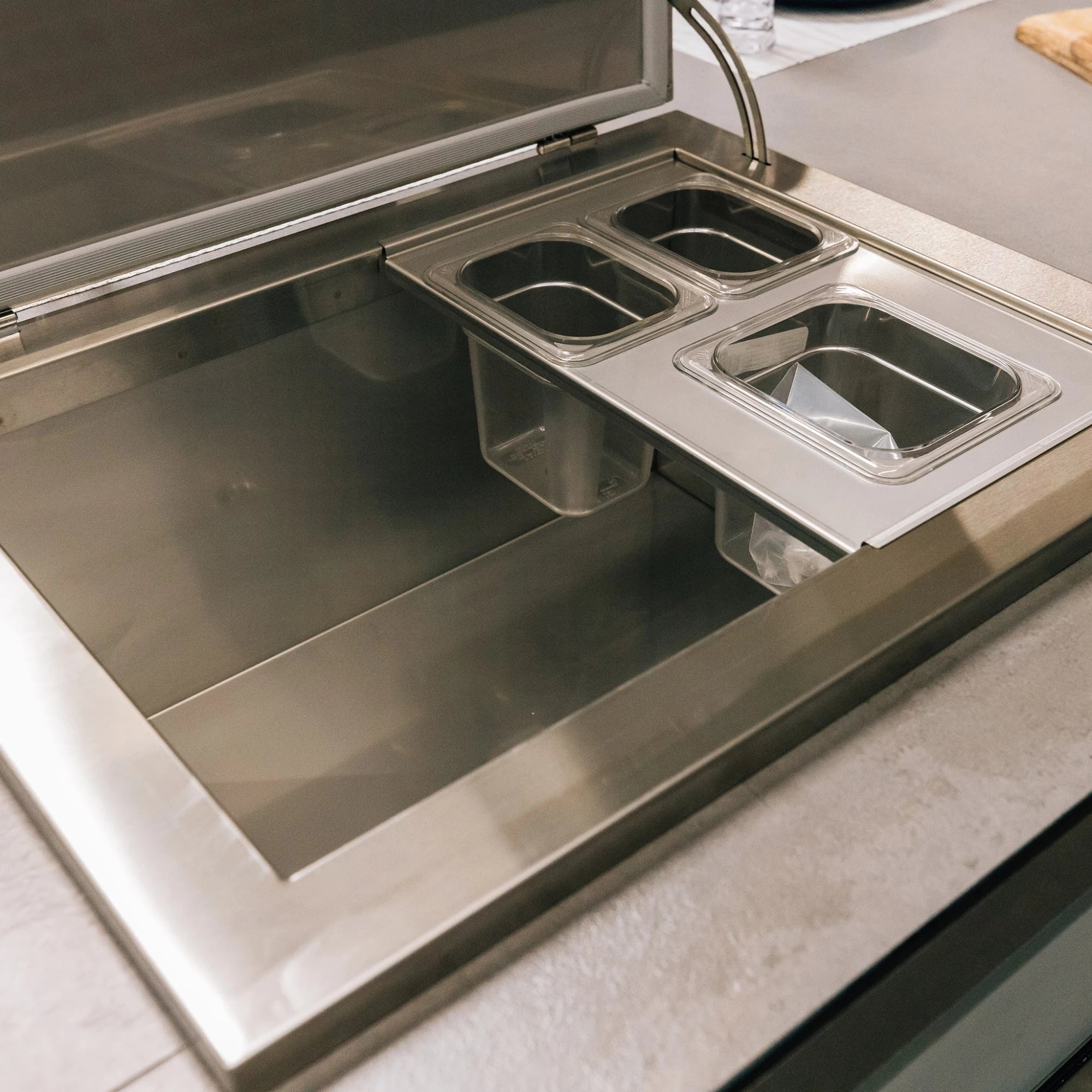 Summerset 28x21-Inch Drop-In Cooler | Novaselectes