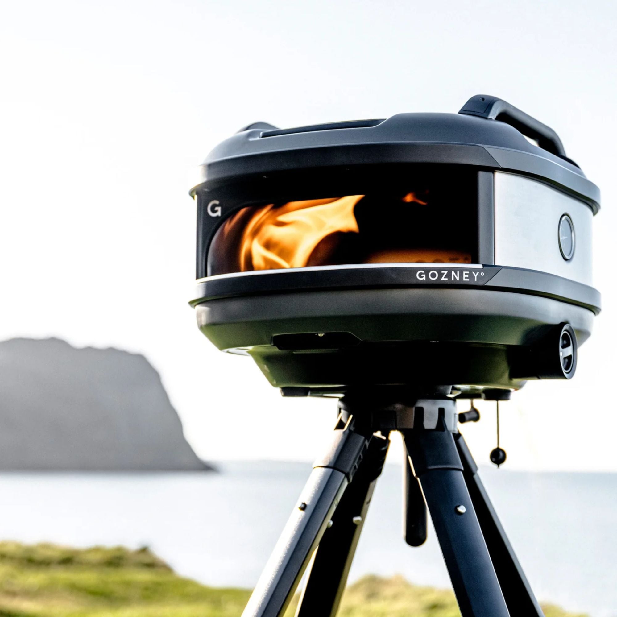 Gozney Tread Off-Black Portable Propane Gas Pizza Oven | Novaselectes