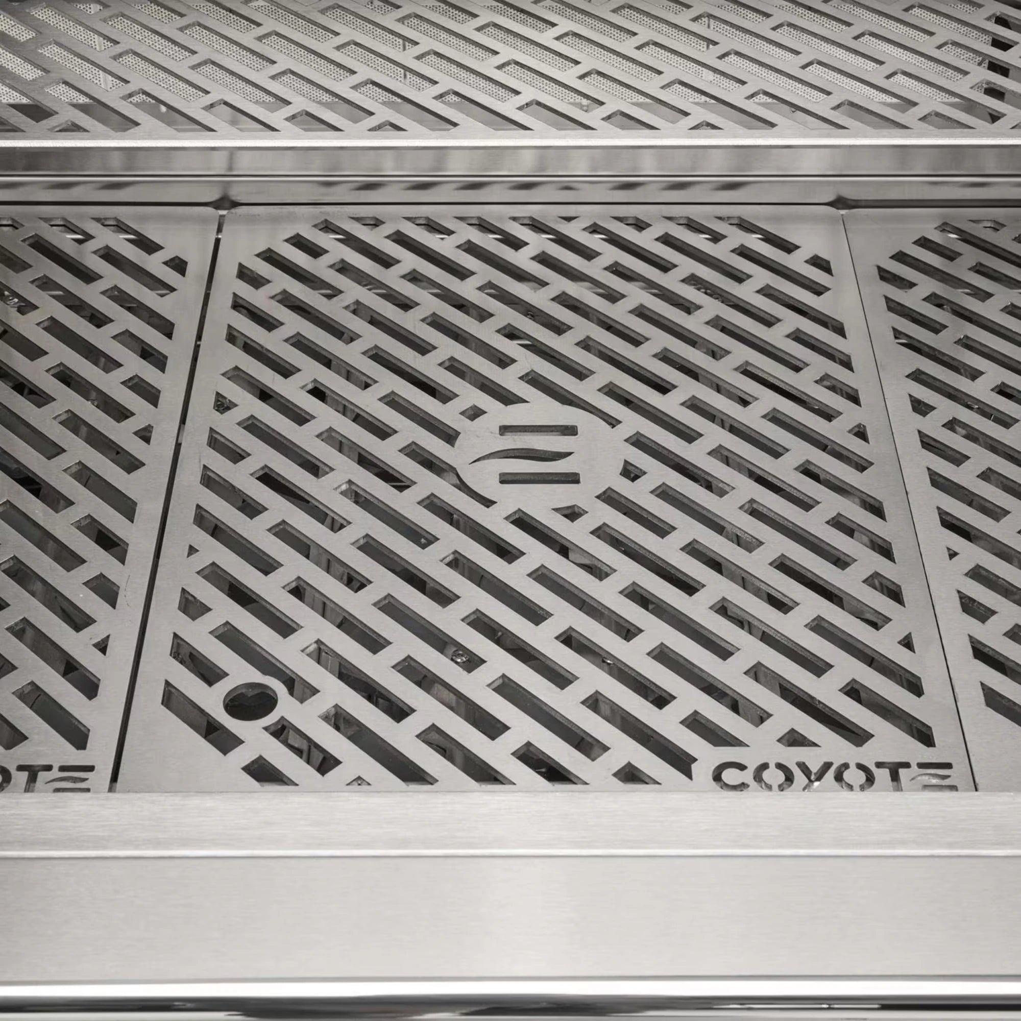 Coyote SL-Series 42-Inch 5-Burner Built-in Gas Grill | Novaselectes