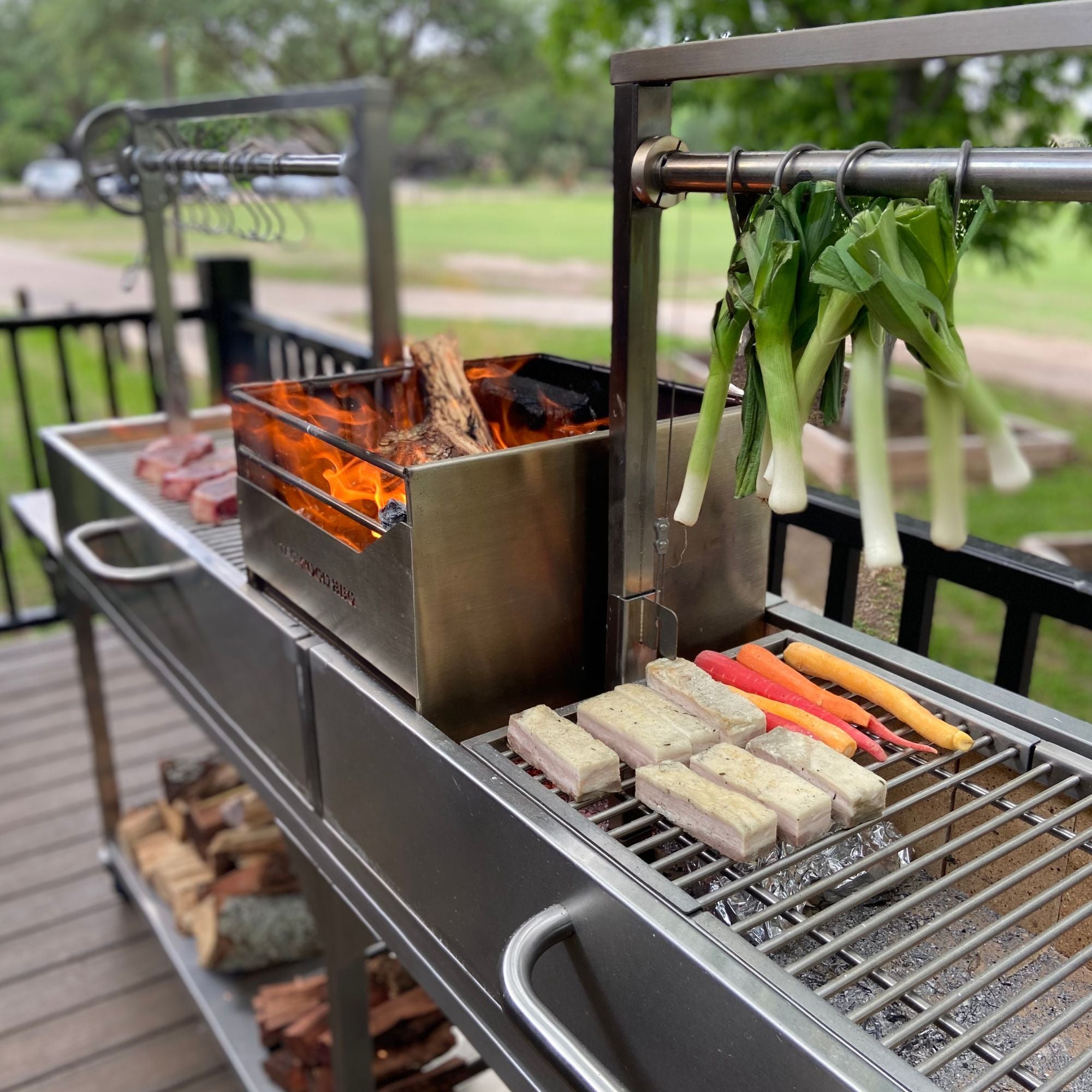 Tagwood BBQ04SS BBQ Double Argentine Santa Maria Freestanding Charcoal Grill | Novaselectes