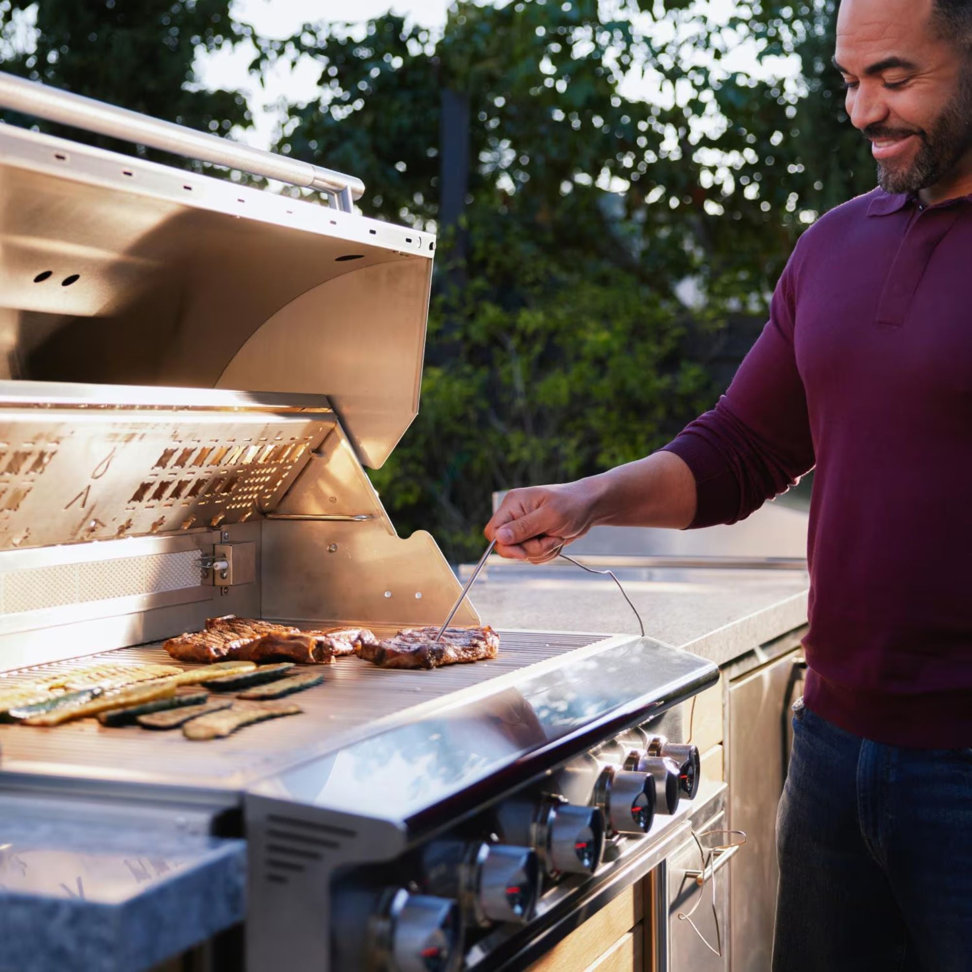 Blaze LTE PRO 32-Inch 4-Burner Built-in Gas Grill w/ Digital Temperature Screen & Rear Infrared Burner | Novaselectes