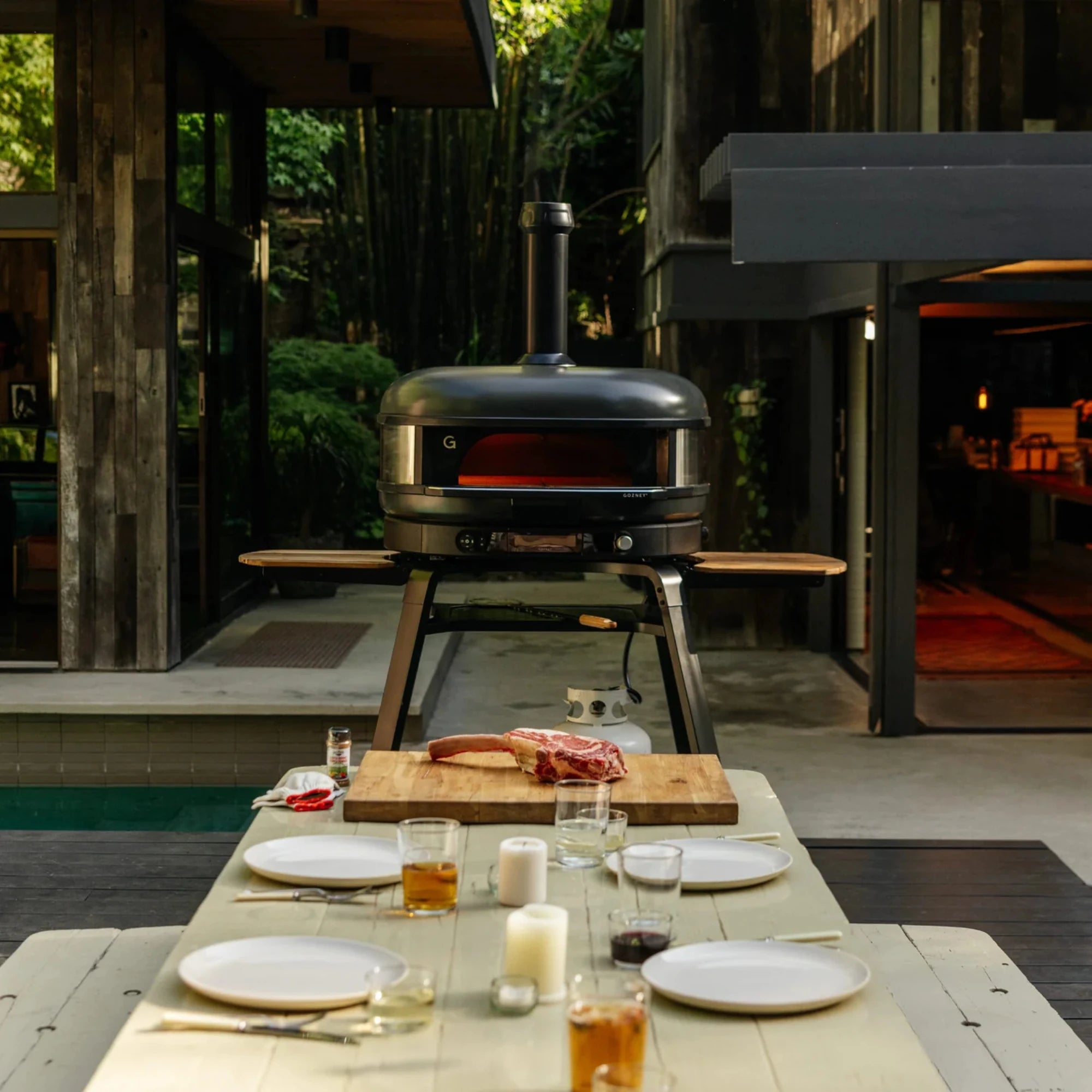 Gozney Dome XL Gen 2 Off-Black Dual Fuel Built-In Outdoor Pizza Oven | Novaselectes