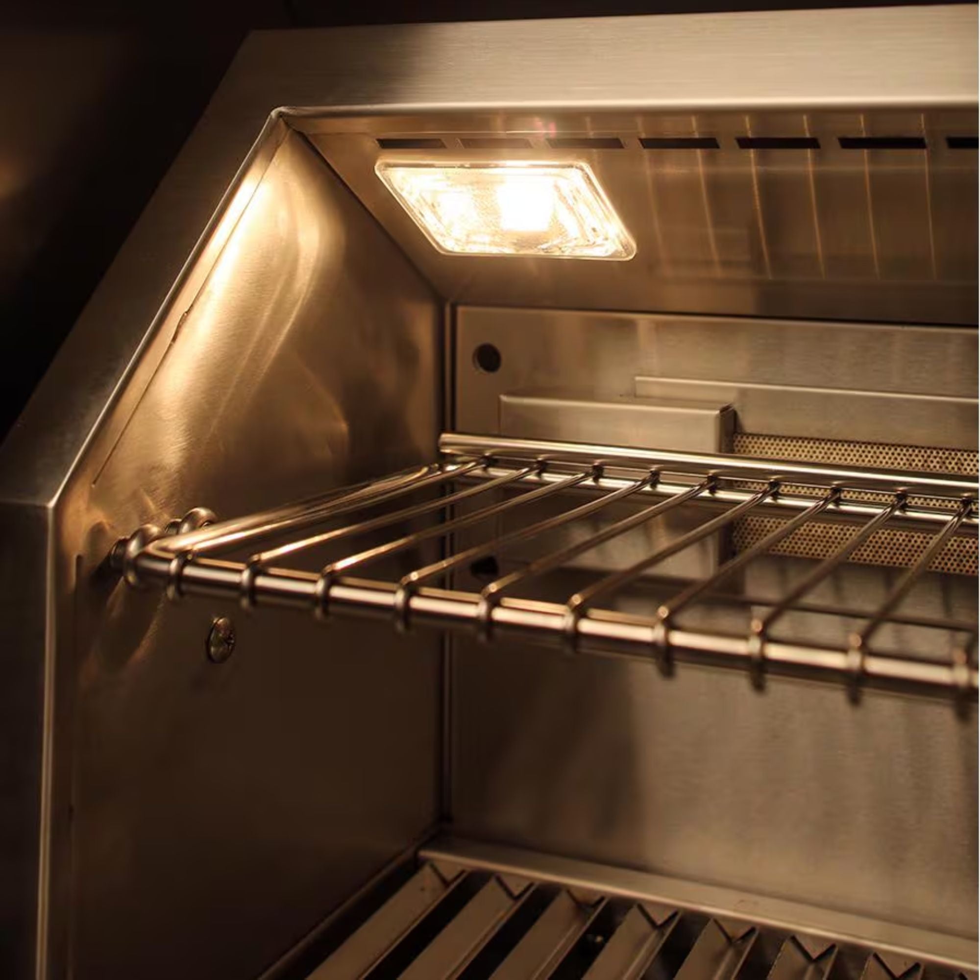 Artisan Professional 32-Inch 3-Burner Built-In Gas Grill w/ Rotisserie | Novaselectes