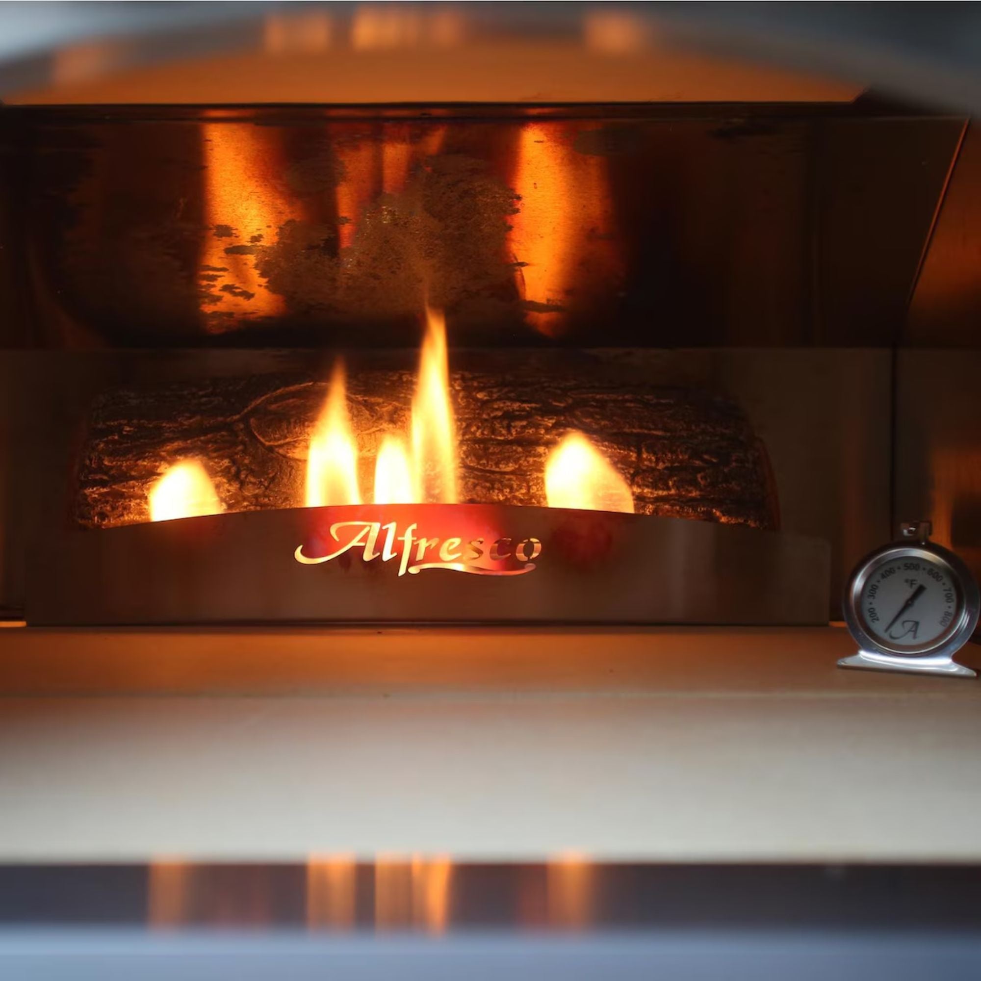 Alfresco 30-Inch Built-In Outdoor Gas Pizza Oven | Novaselectes