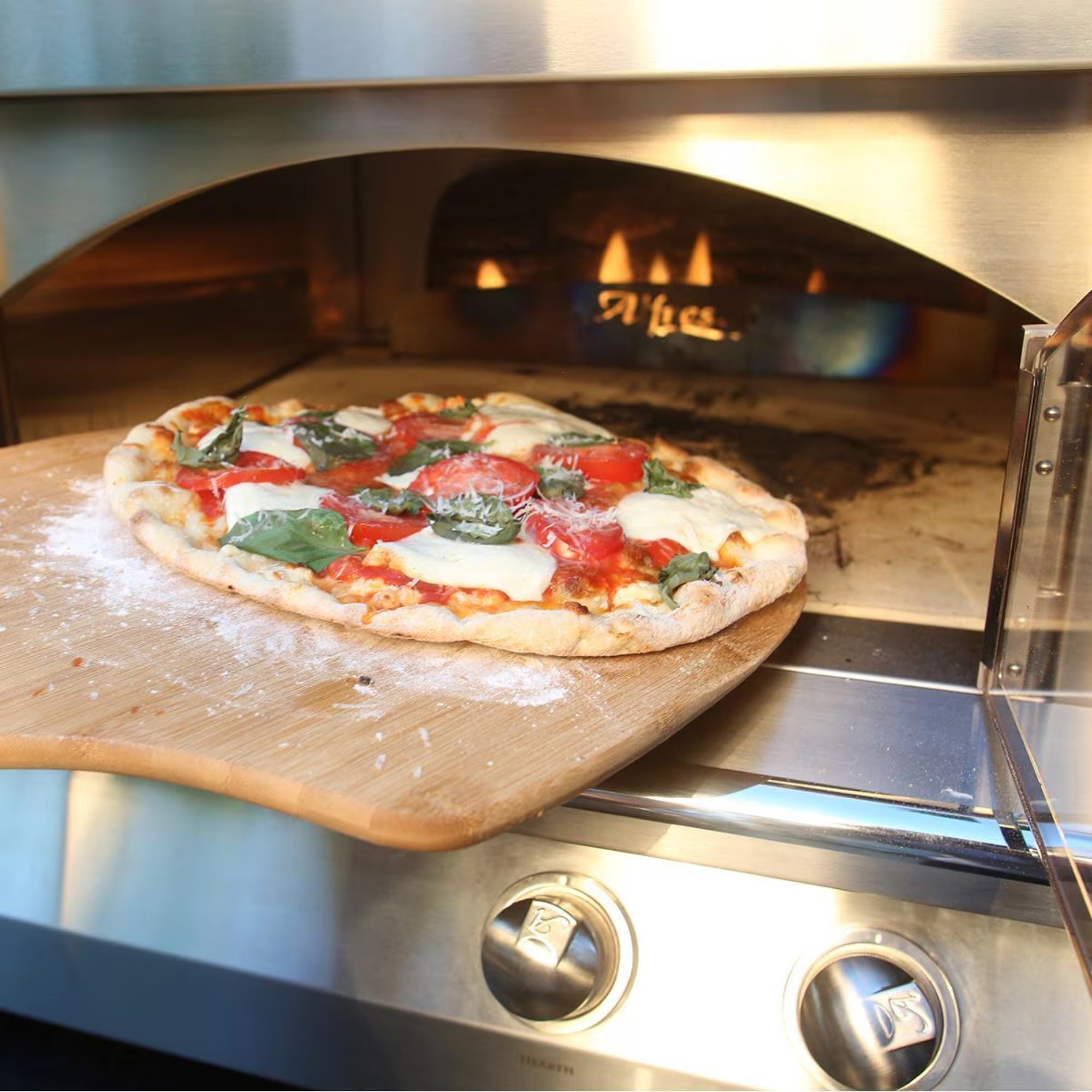 Alfresco 30-Inch Built-In Outdoor Gas Pizza Oven | Novaselectes
