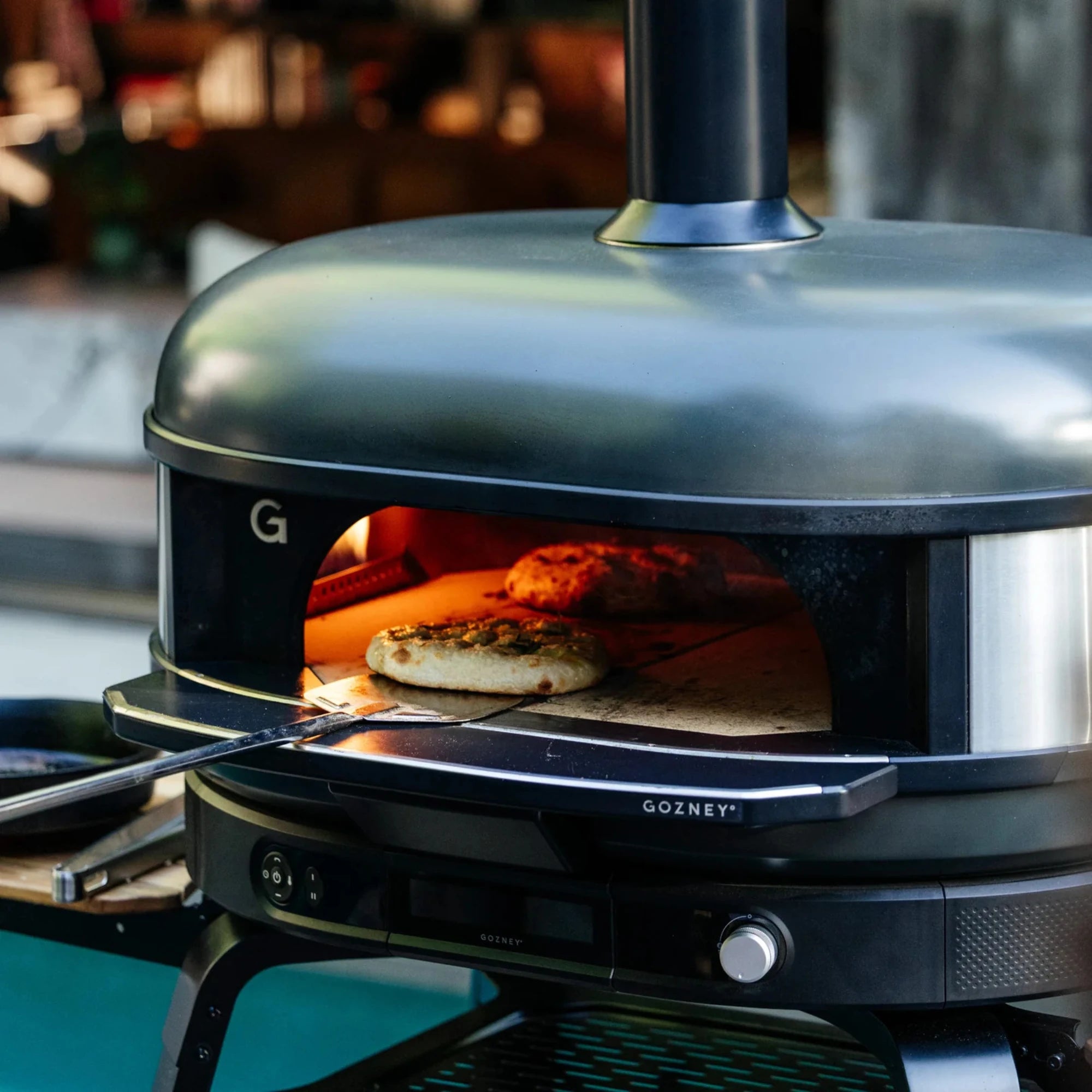 Gozney Dome Gen 2 Off-Black Dual Fuel Built-In Outdoor Pizza Oven | Novaselectes