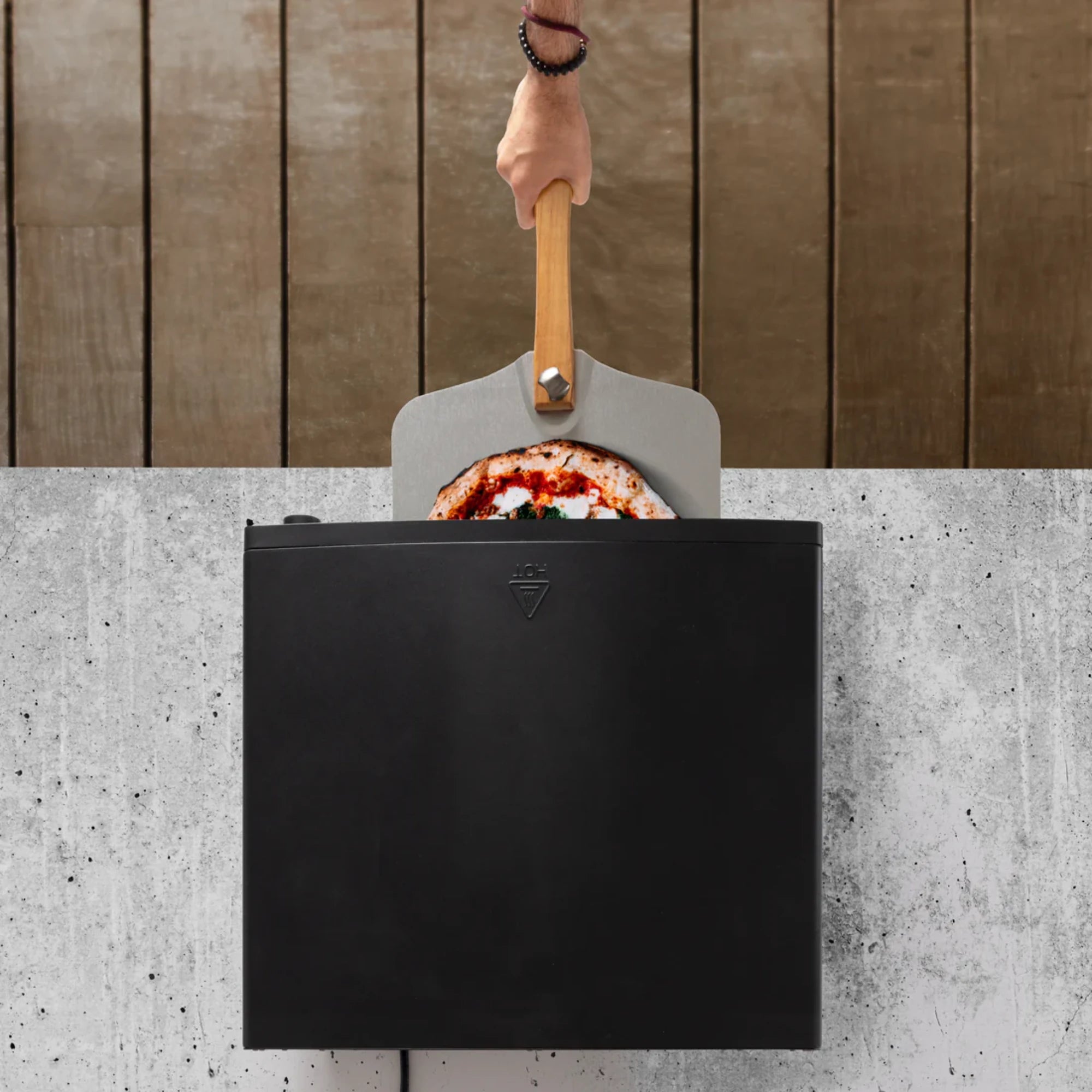 Well Traveled Living Slice Box Outdoor Electric Pizza Oven | Novaselectes