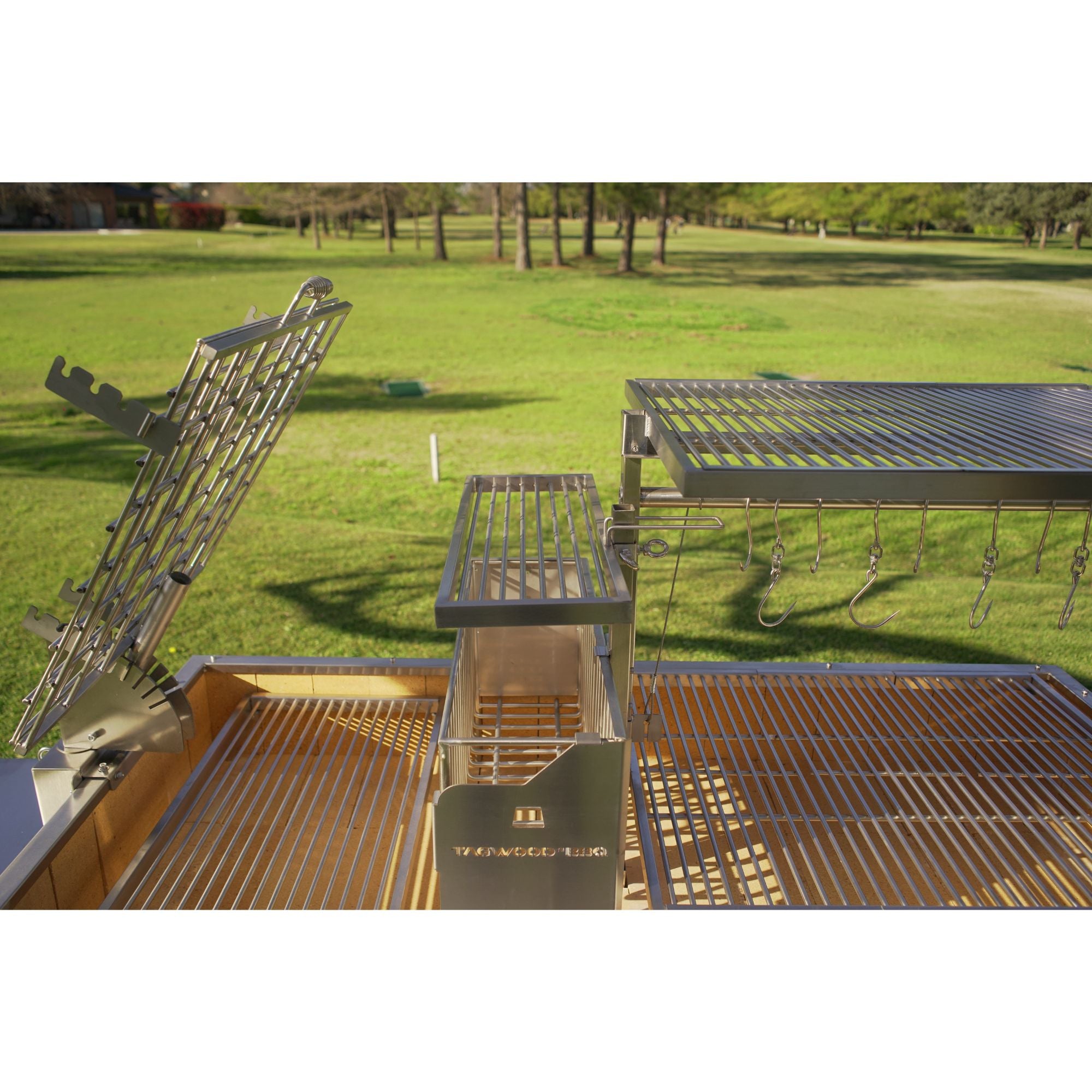 Tagwood BBQ26SS Argentine Wood Fire & Charcoal Freestanding Grill | Novaselectes