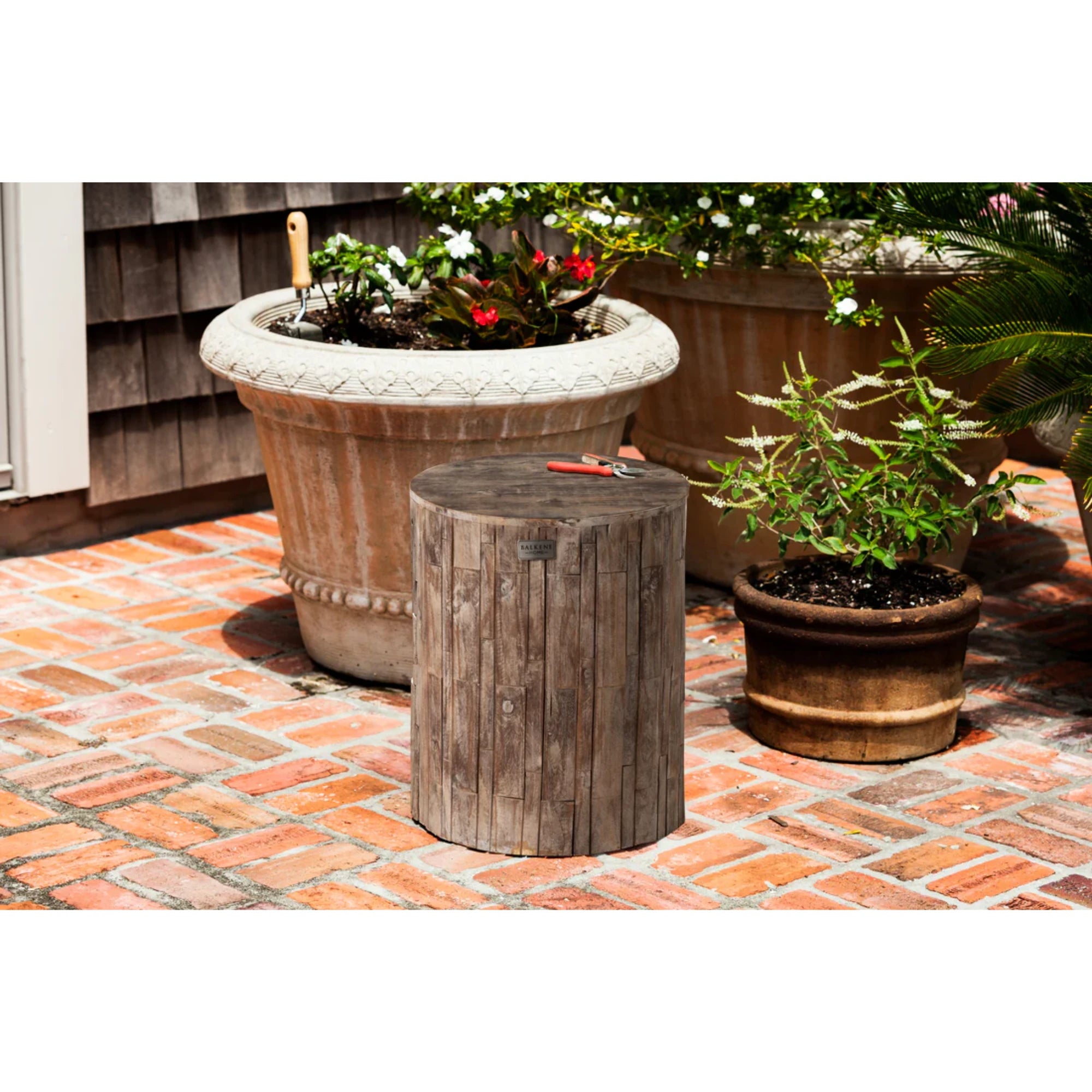 Well Traveled Living Elyse Round Garden Stool | Novaselectes