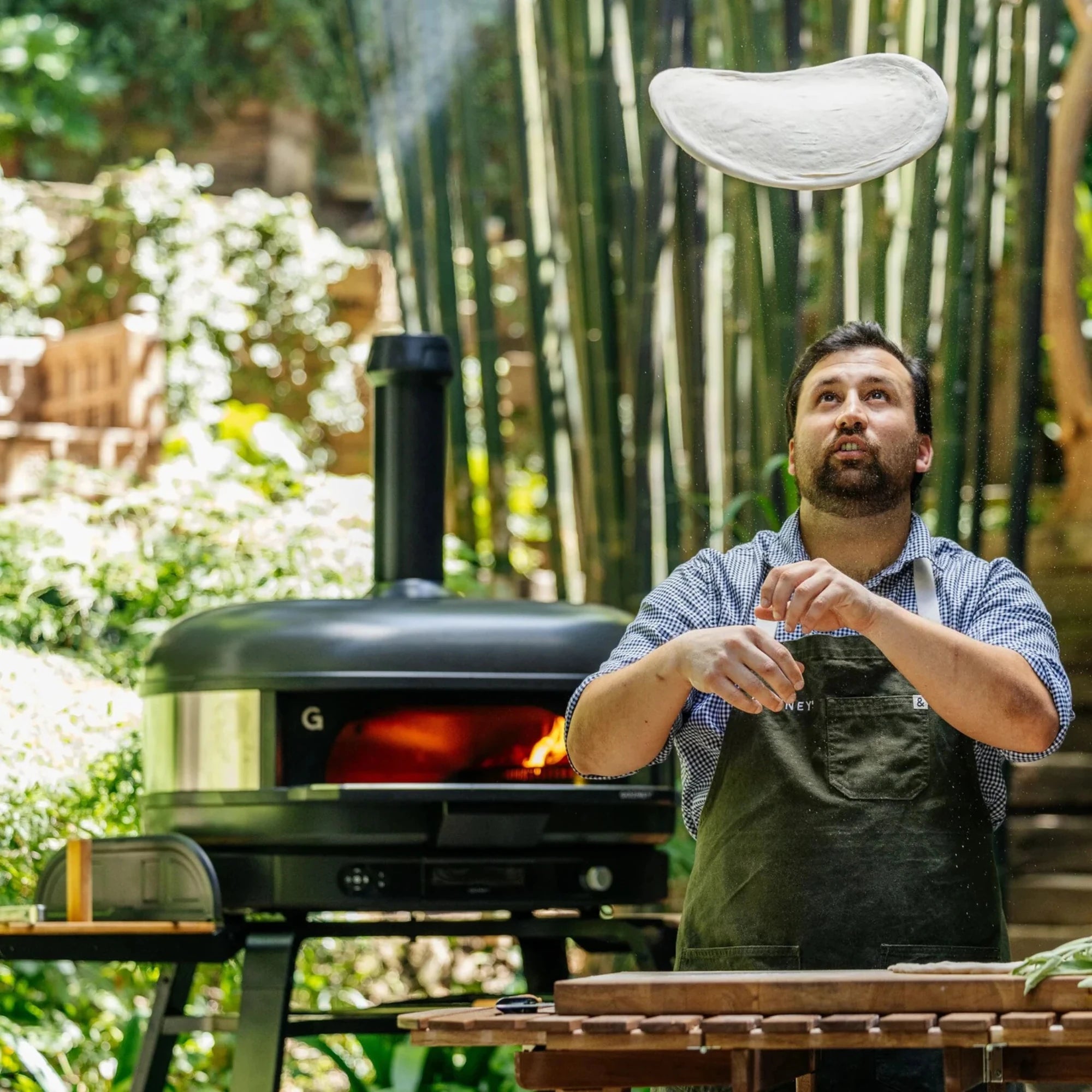 Gozney Dome XL Gen 2 Off-Black Dual Fuel Built-In Outdoor Pizza Oven | Novaselectes