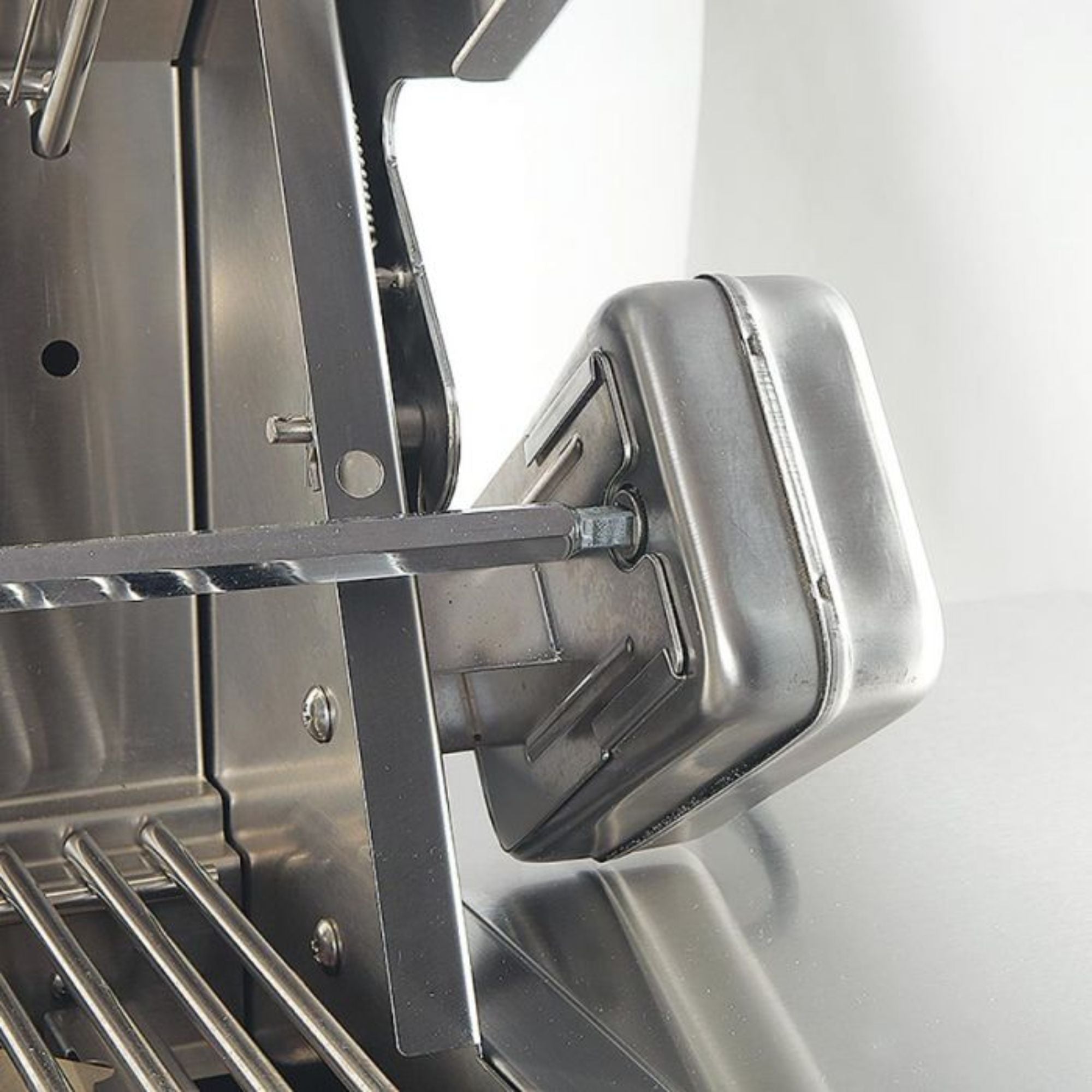 Artisan Professional 32-Inch 3-Burner Built-In Gas Grill w/ Rotisserie | Novaselectes