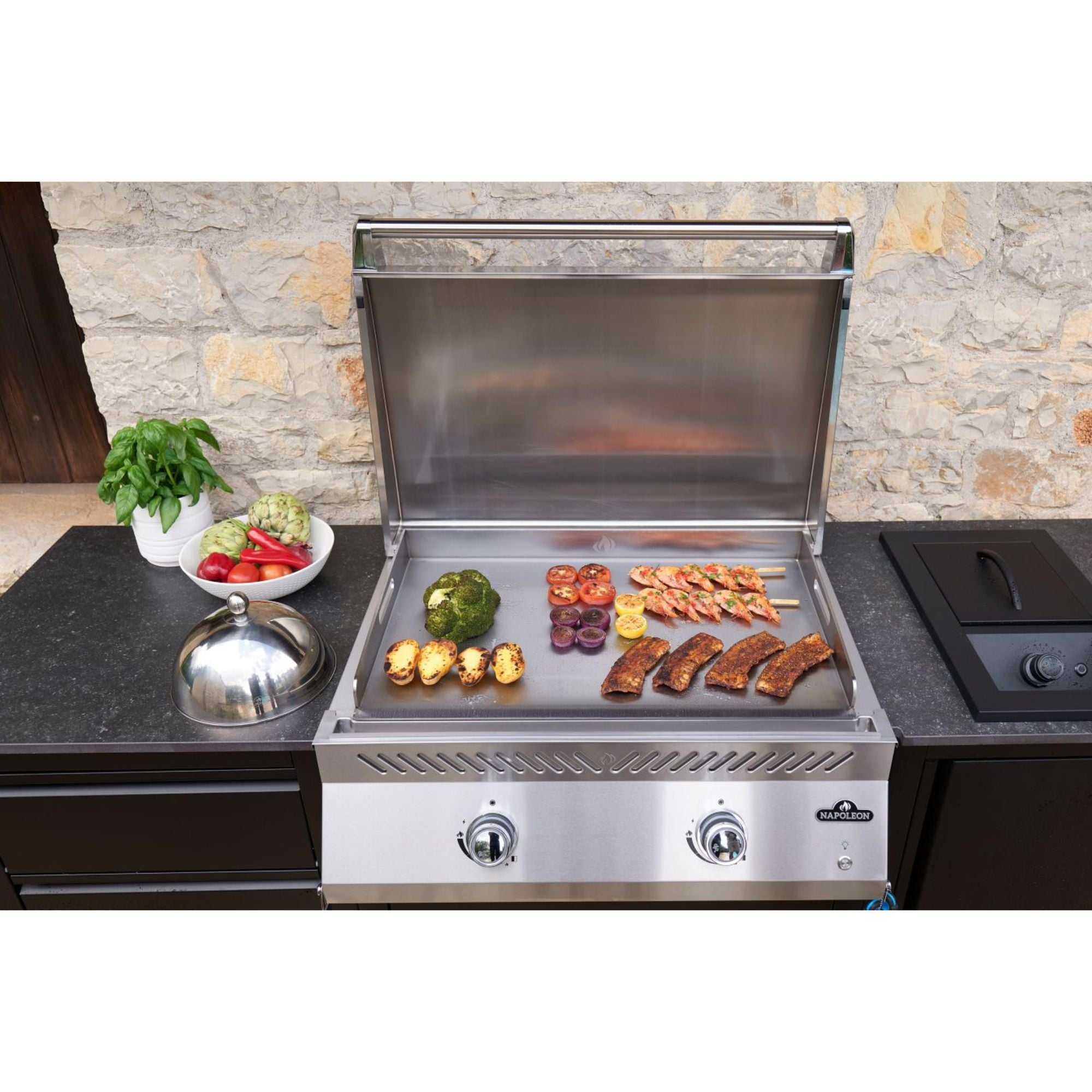 Napoleon 700 Series 32 Stainless Steel Built-In Gas Griddle | Novaselectes