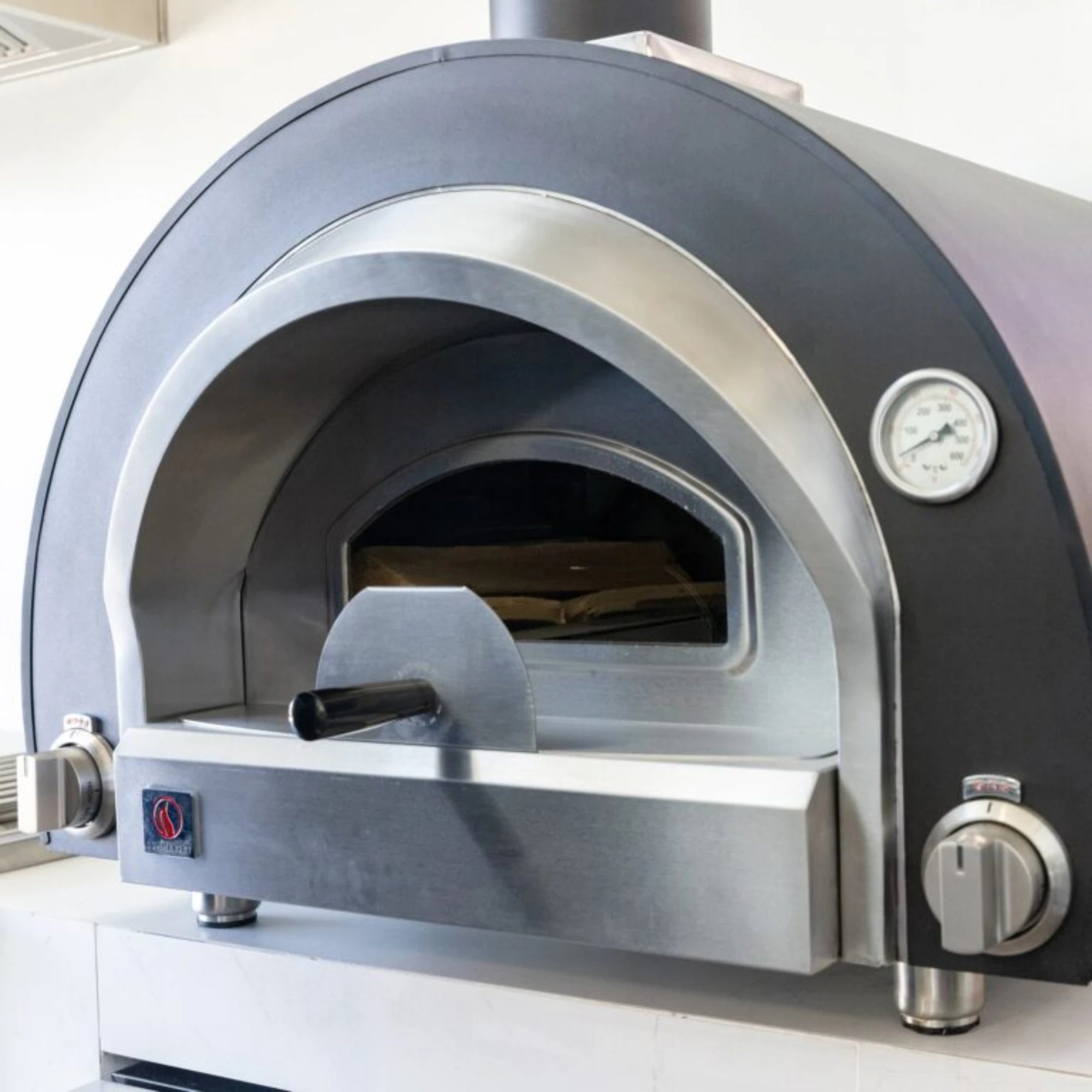 Summerset Hybrid Outdoor Pizza Oven | Novaselectes