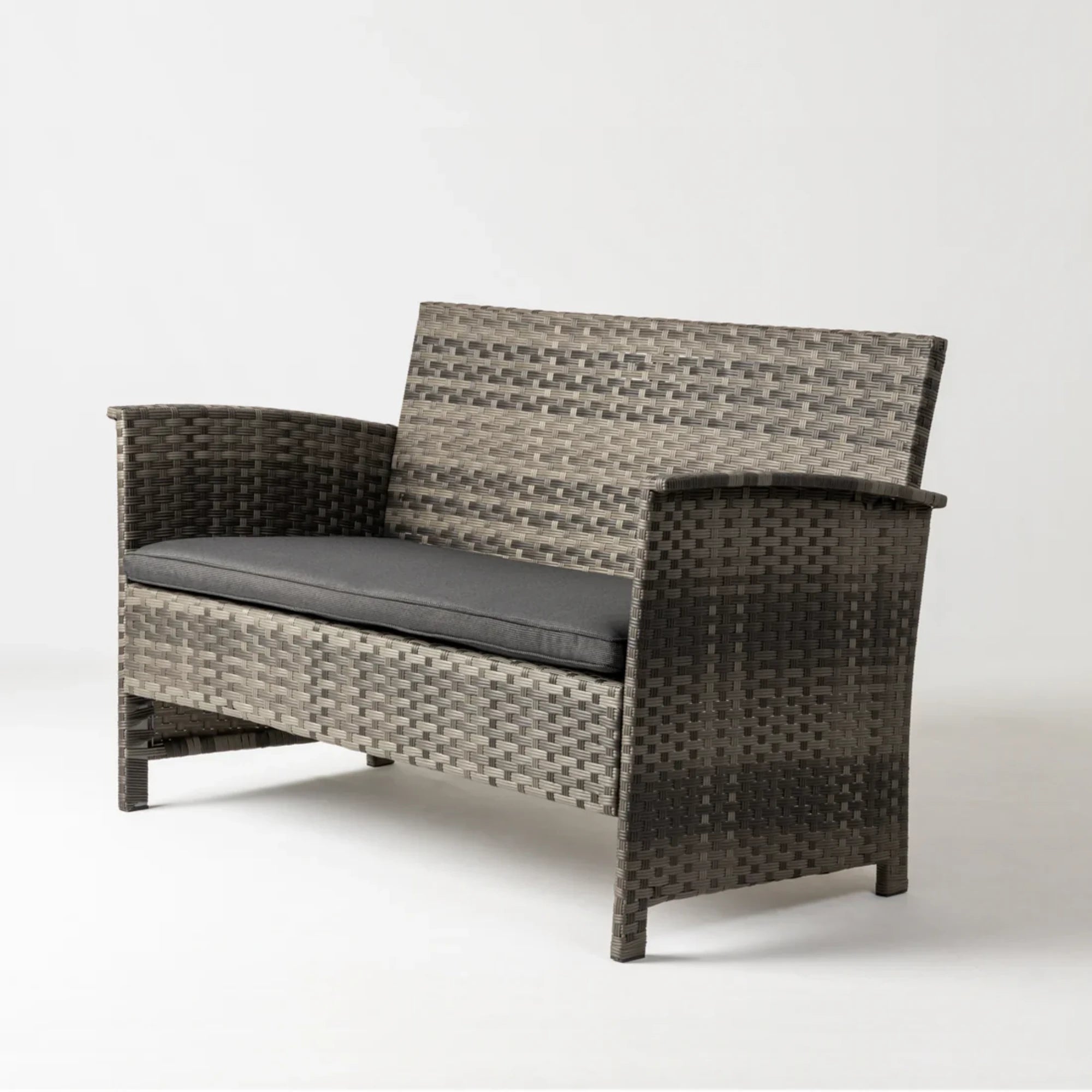 Well Traveled Living Jareth Wicker Patio Set | Novaselectes