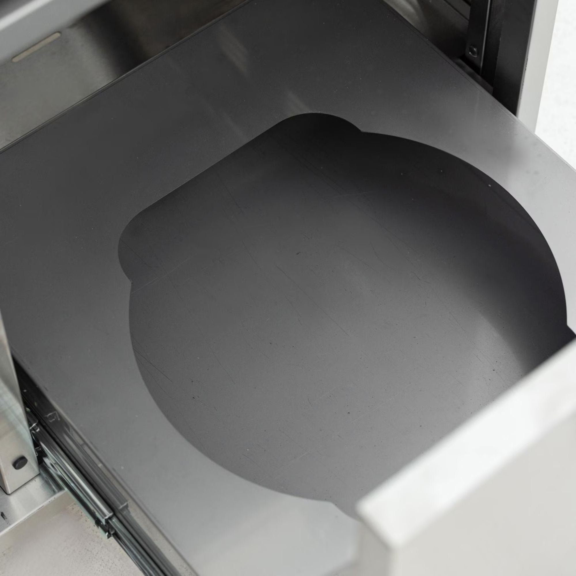 Blaze LTE PRO 40-Inch Freestanding Gas Griddle w/ Digital Temperature Screen & Lift-Assist Lid | Novaselectes