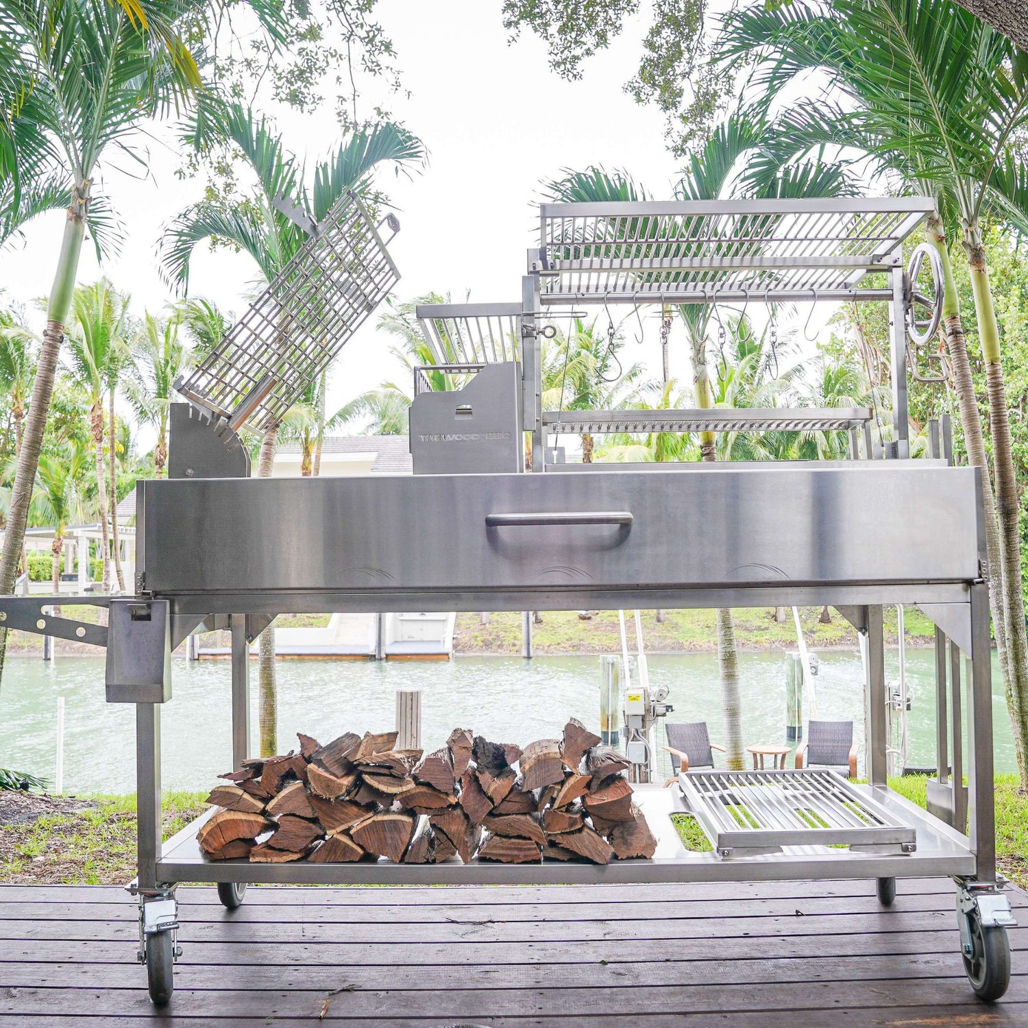 Tagwood BBQ26SS Argentine Wood Fire & Charcoal Freestanding Grill | Novaselectes