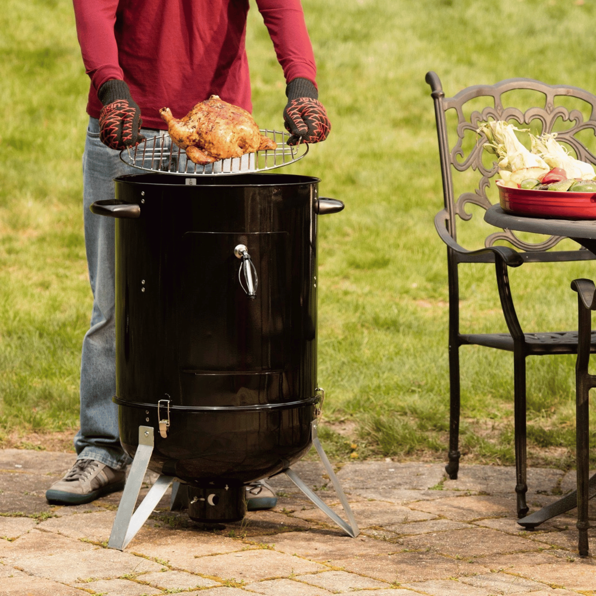 Humos 18-Inch Vertical Charcoal Smoker